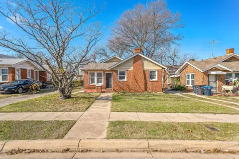 2604 Stuart Dr, Fort Worth, TX 76104