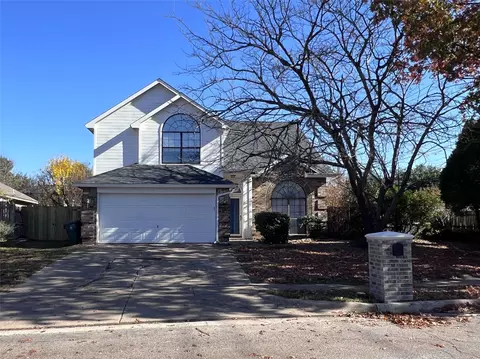 6700 Megan Ln, North Richland Hills, TX 76182