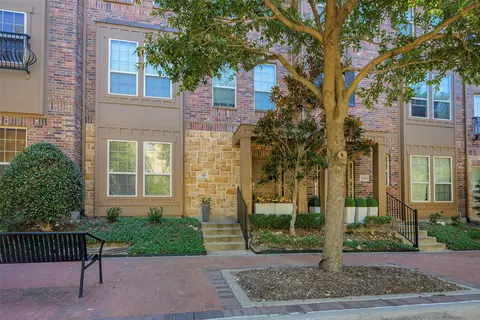 3940 Asbury Ln, Addison, TX 75001