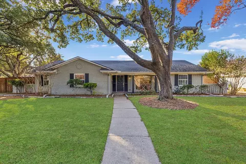 3172 Whirlaway Rd, Dallas, TX 75229