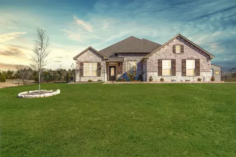 2641 Aden Dr, Farmersville, TX 75442
