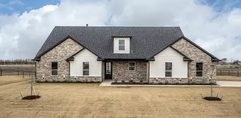 8584 Kassandra Dr, Sanger, TX 76266