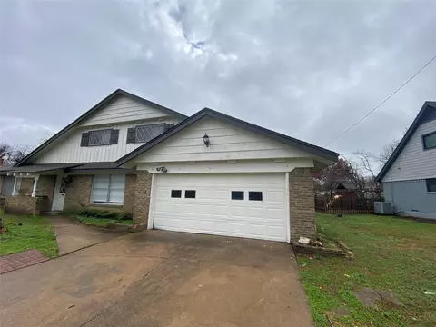 1110 Carroll Dr, Garland, TX 75041