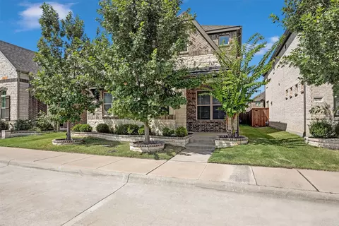 12751 Friar St, Farmers Branch, TX 75234
