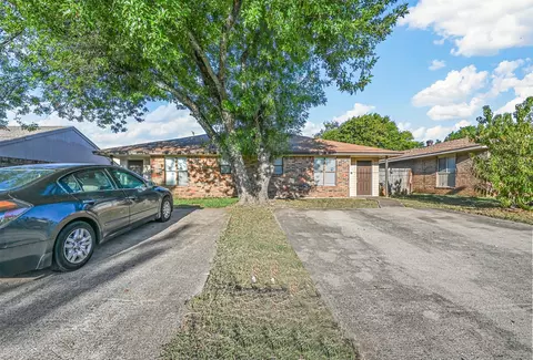 1129 Suburban St, Cedar Hill, TX 75104
