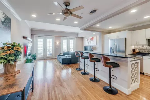 5055 Addison Cir #707, Addison, TX 75001