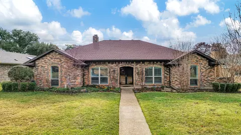 2216 Aspen St, Richardson, TX 75082