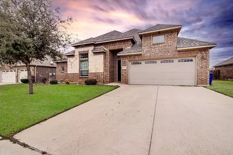 1168 Sapphire Ln, Joshua, TX 76058