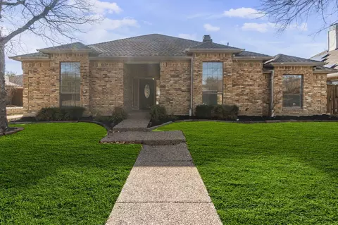 610 Stone Canyon Dr, Irving, TX 75063