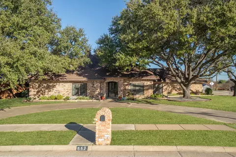 552 Briarglen Dr, Coppell, TX 75019