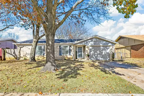 1313 Monaco Dr, Lewisville, TX 75067
