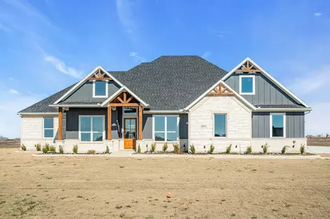 561 N Armstrong Rd, Venus, TX 76084