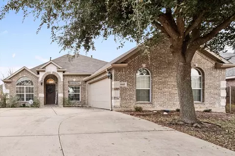 4449 Corner Brook Ln, Fort Worth, TX 76123