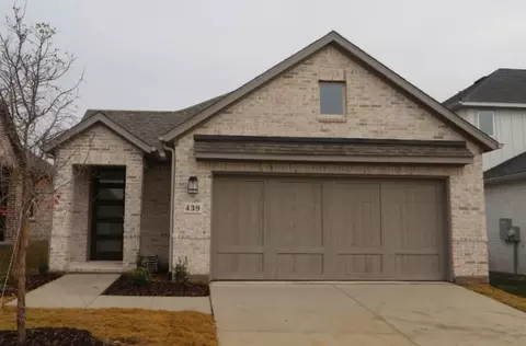 439 Cherry Laurel Dr, Oak Point, TX 75068