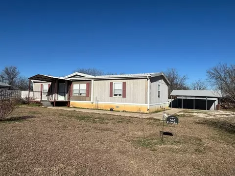 516 E Lee Ave, Graford, TX 76449