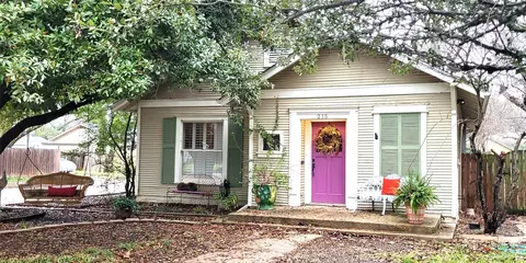 215 Forrest Ave, Cleburne, TX 76033
