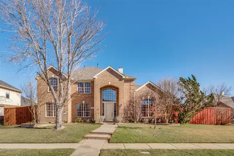 8800 Bluffcreek Ln, Plano, TX 75024