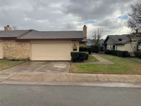 910 Harwood Rd, Bedford, TX 76021