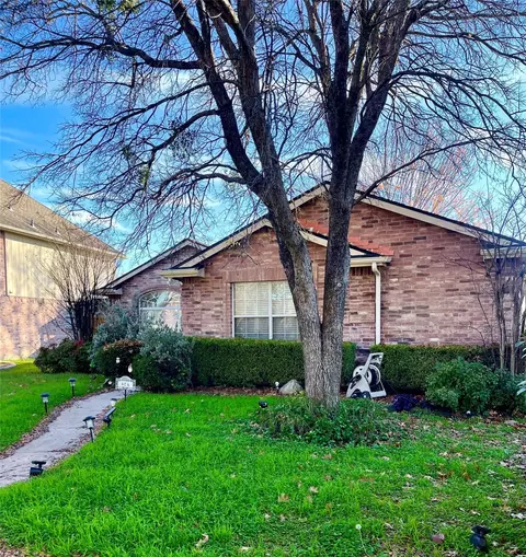 604 Meadowgate Dr, Allen, TX 75002