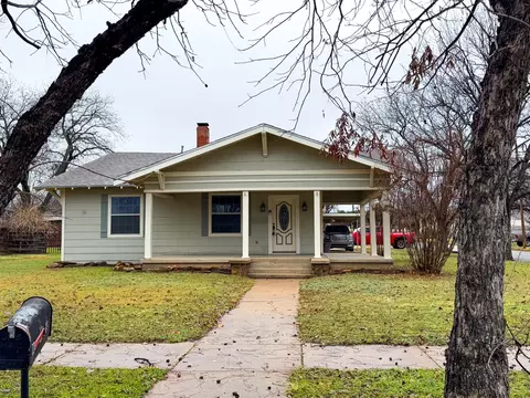 601 S Bassett St, Eastland, TX 76448