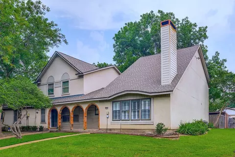 4832 Rollingwood Ct, Garland, TX 75043
