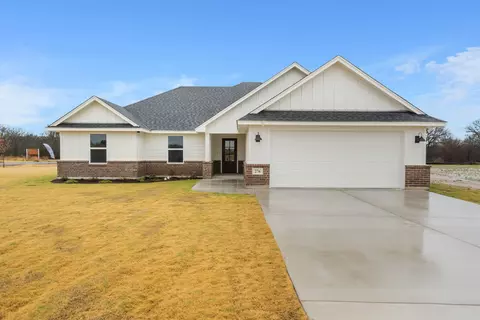 276 Yawney Dr, Lipan, TX 76462