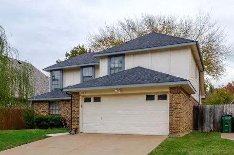 5703 Polo Club Dr, Arlington, TX 76017