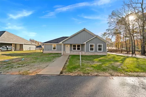 405 Garrett Cir, Winona, TX 75792