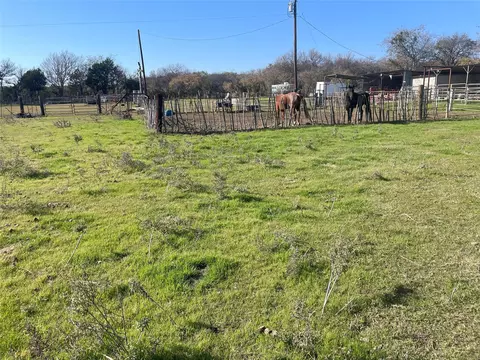 700 Park Rd, Mineral Wells, TX 76067