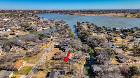 507 Casas Del Norte Ct, Granbury, TX 76049