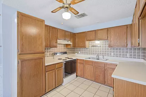 11206 Golden Triangle Cir, Fort Worth, TX 76244