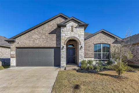 1125 Gillespie Dr, Justin, TX 76247