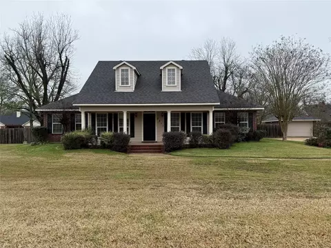 5811 Sumner Ln, Bossier City, LA 71112