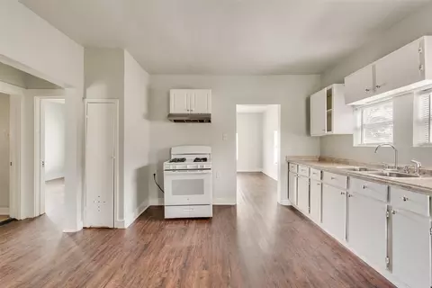 Entry Way - 3238 Spring Ave, Dallas, TX 75215 photo 1 of 3
