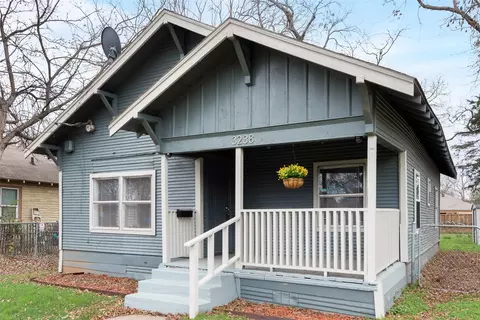Exterior - 3238 Spring Ave, Dallas, TX 75215 photo 2 of 6