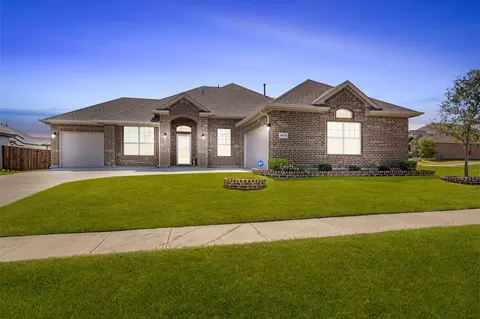 3679 Rainwater Trl, Grand Prairie, TX 76065