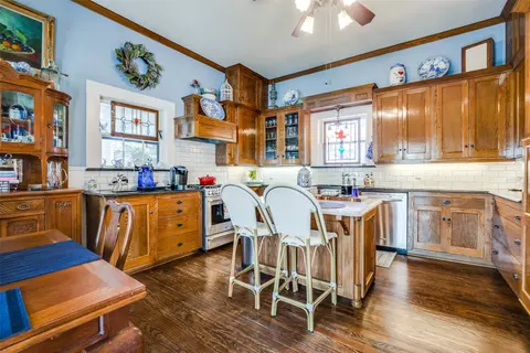 Kitchen - 205 Johnson St, Terrell, TX 75160 photo 1 of 3