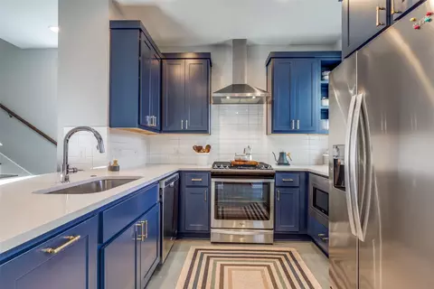 2103 N Willomet Ave, Dallas, TX 75208