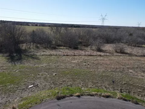 4033 Dove St, Greenville, TX 75401