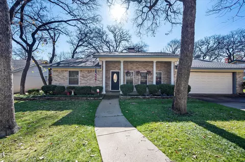 3312 Lynnwood Dr, Arlington, TX 76013