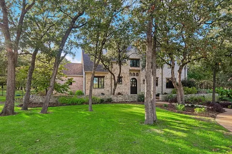 912 Dove Creek Ct, Bartonville, TX 76226