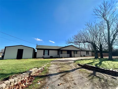 108 Bois D Arc St, Whitesboro, TX 76273