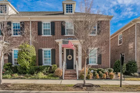 8836 Bridge St, North Richland Hills, TX 76180