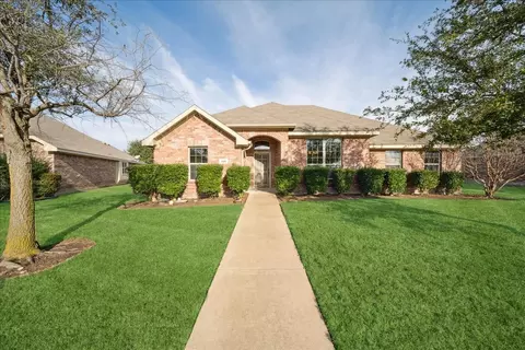 709 Trillium Ln, Desoto, TX 75115
