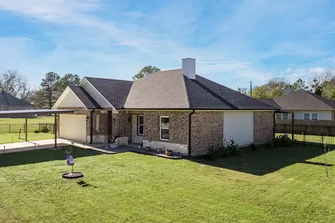 102 Deep Cove Dr, Trinidad, TX 75163