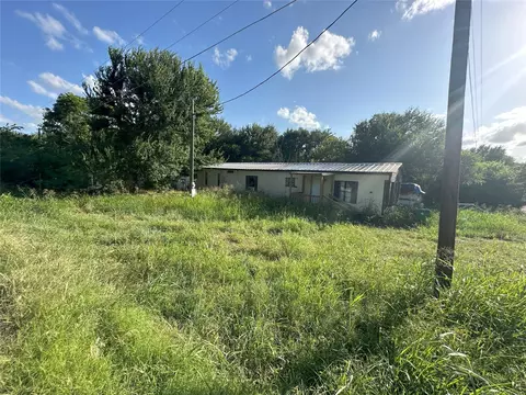 3701 New York Ct, Granbury, TX 76048