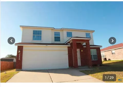 2208 W Love Rd W, Killeen, TX 76542