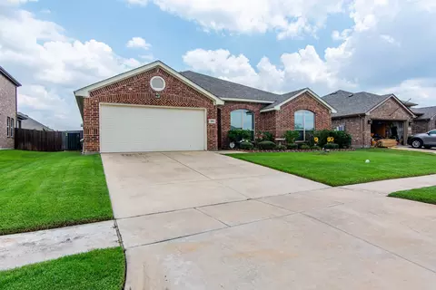 205 Chaco Dr, Forney, TX 75126