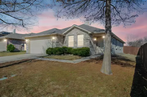806 Bayview Dr, Wylie, TX 75098