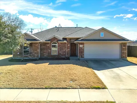 407 Cotton Bend Trl, Venus, TX 76084
